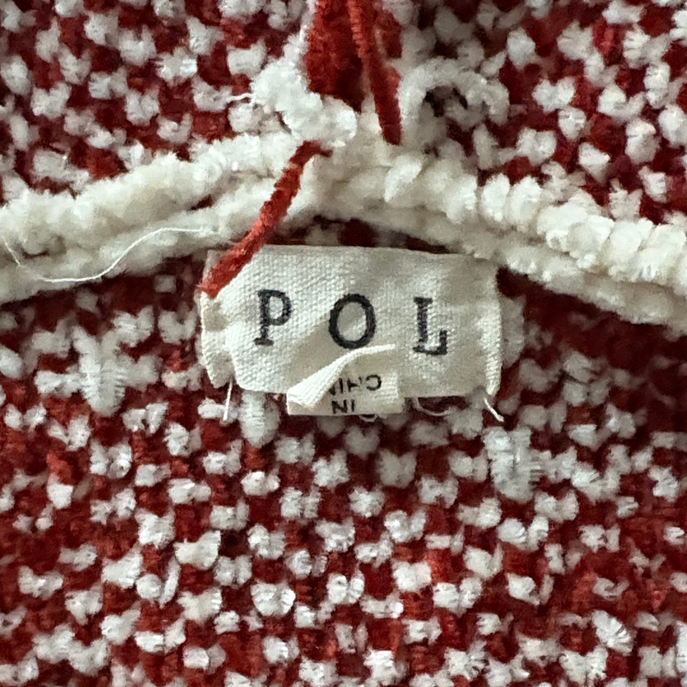 POL Cream and Maroon V-Neck Sweater - Picture 2 of 3
